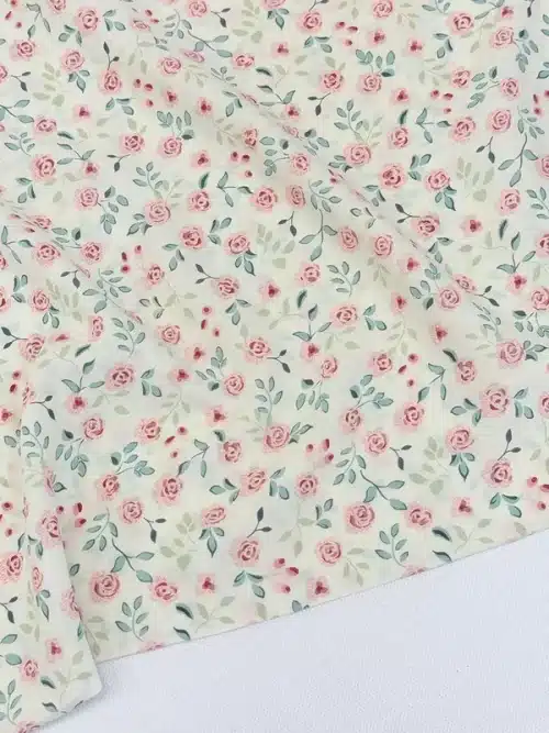 عکس پارچه نخی کودری کرم گلریز، نمای باز (NKD-007)